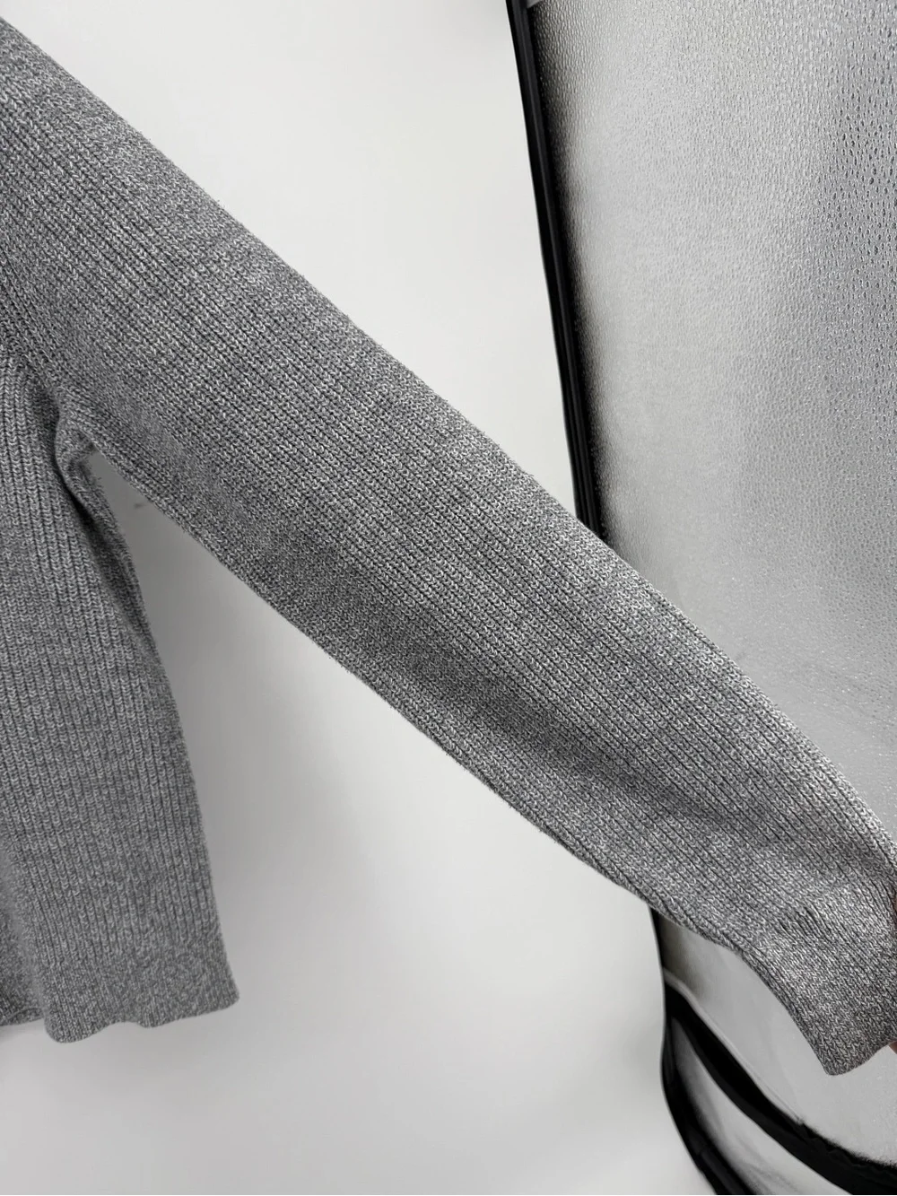 Normalcore Preppy Quiet LuxuryGap For Good Grey Ribbed Knit Crewneck Sweater SzL